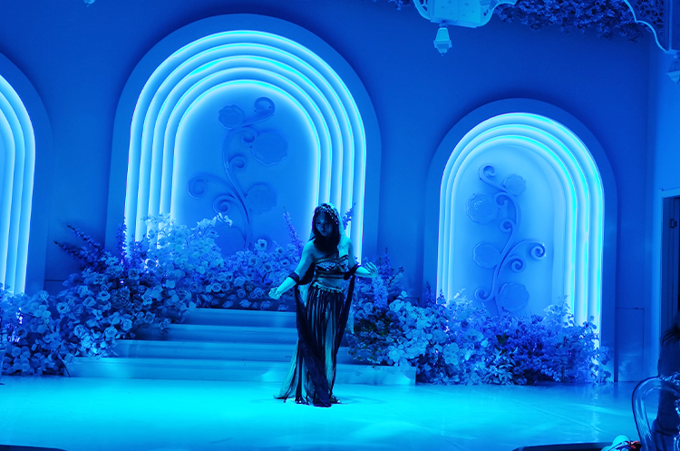 安徽悦来悦好公司2024企业年会节目 - 舞蹈《花间酒》