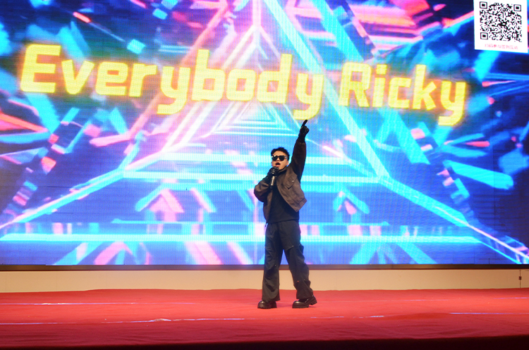 安徽悦来悦好公司2025企业年会节目 - 歌曲《隆里电丝》